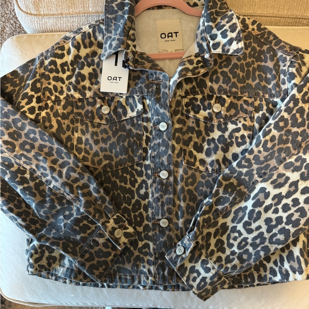 Leopard Print denim Jacket - Picture 2 of 11